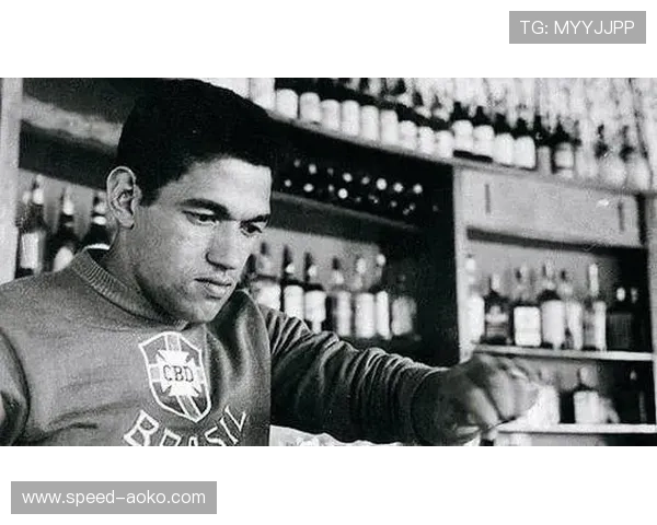 美国足球队历史十大球星盘点及其影响力分析